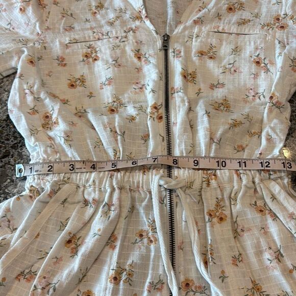 Mary Lawless Lee x Splendid spring floral romper short jumper Sz M - Picture 11 of 14